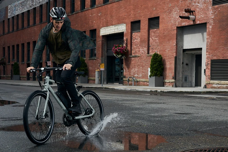 Wash Rad Power Bikes with Water
